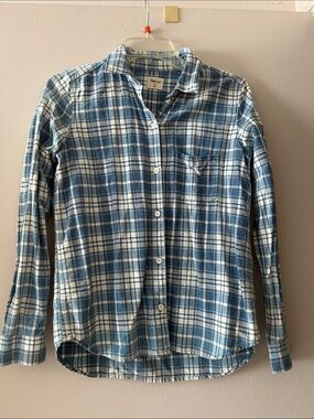 Gap Blue Plaid Button Down 100% Cotton Women’s Shirt
